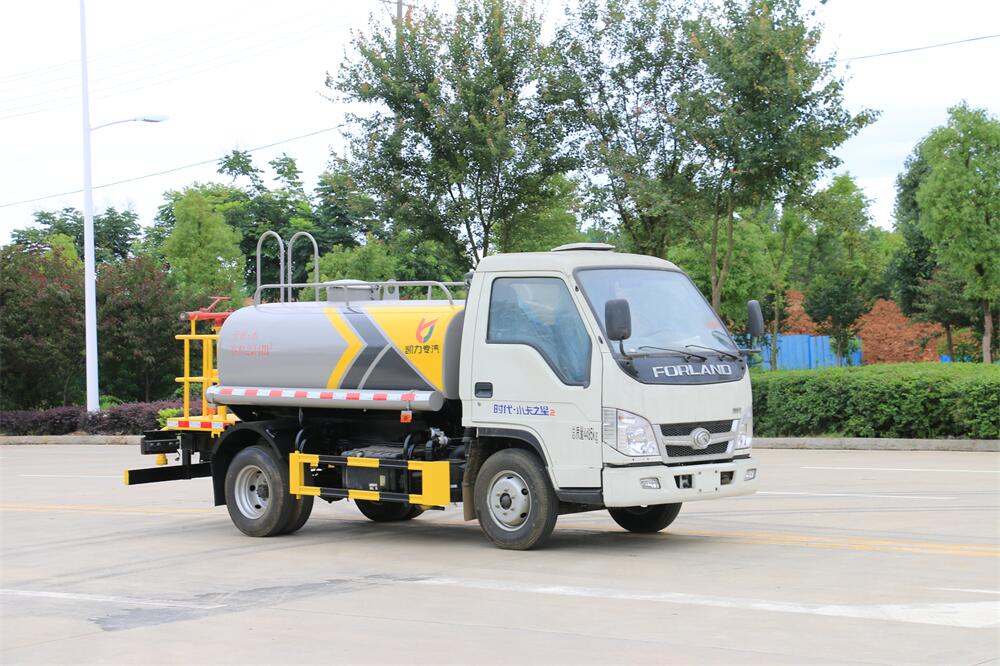 3噸灑水車(chē)-凱力福田小卡2國(guó)六3立方藍(lán)牌灑水車(chē)廠(chǎng)家價(jià)格