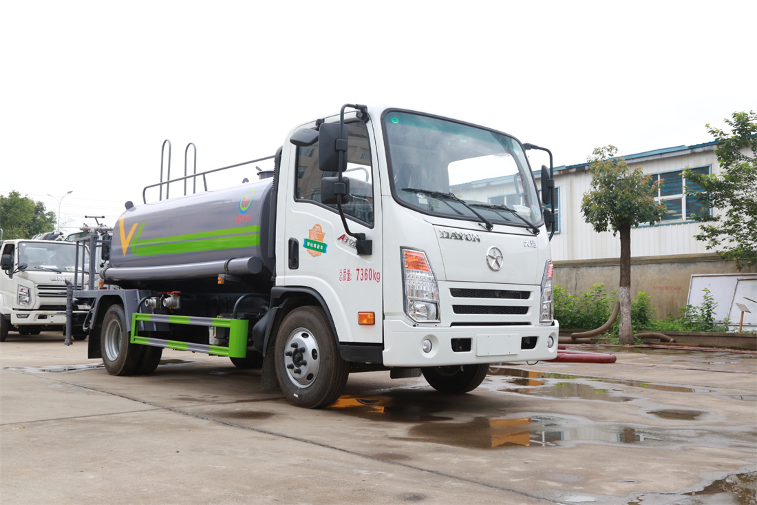 5噸灑水車(chē)-湖北旺龍大運(yùn)國(guó)六5立方灑水車(chē)廠(chǎng)家價(jià)格