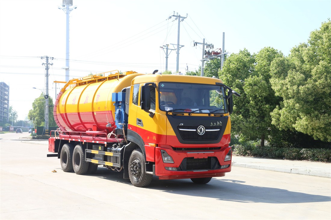 22方清洗吸污車-東風天龍22方清洗吸污兩用車-帶副發動機 圓罐